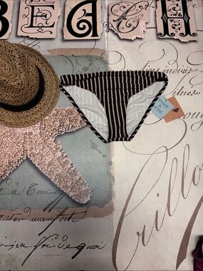 Shade & Shore Black and Cream Striped Bikini Bottom. 🆕